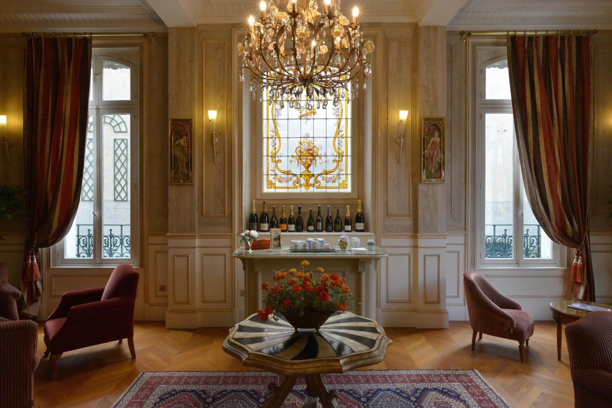 Hotel Castel Jeanson Ay-Champagne Exterior foto