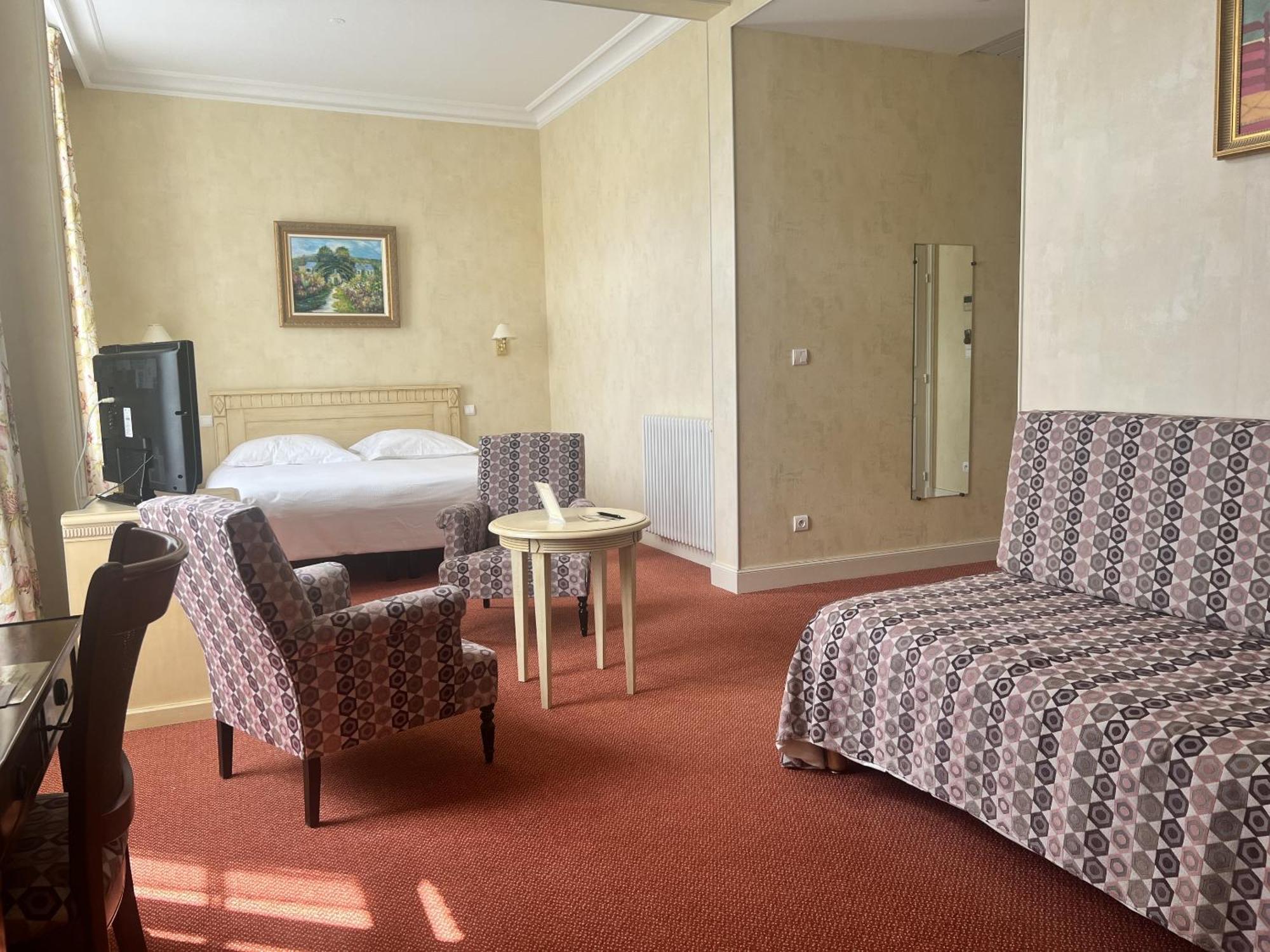 Hotel Castel Jeanson Ay-Champagne Quarto foto